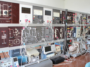 Ústredné laboratóriá elektrických strojov, prístrojov, pohonov a výkonovej elektroniky - Ústredné laboratóriá elektrických strojov, prístrojov, pohonov a výkonovej elektroniky3