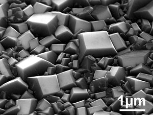 Laboratórium diamantových vrstiev a uhlíkových nanoštruktúr - Laboratórium diamantových vrstiev a uhlíkových nanoštruktúr1